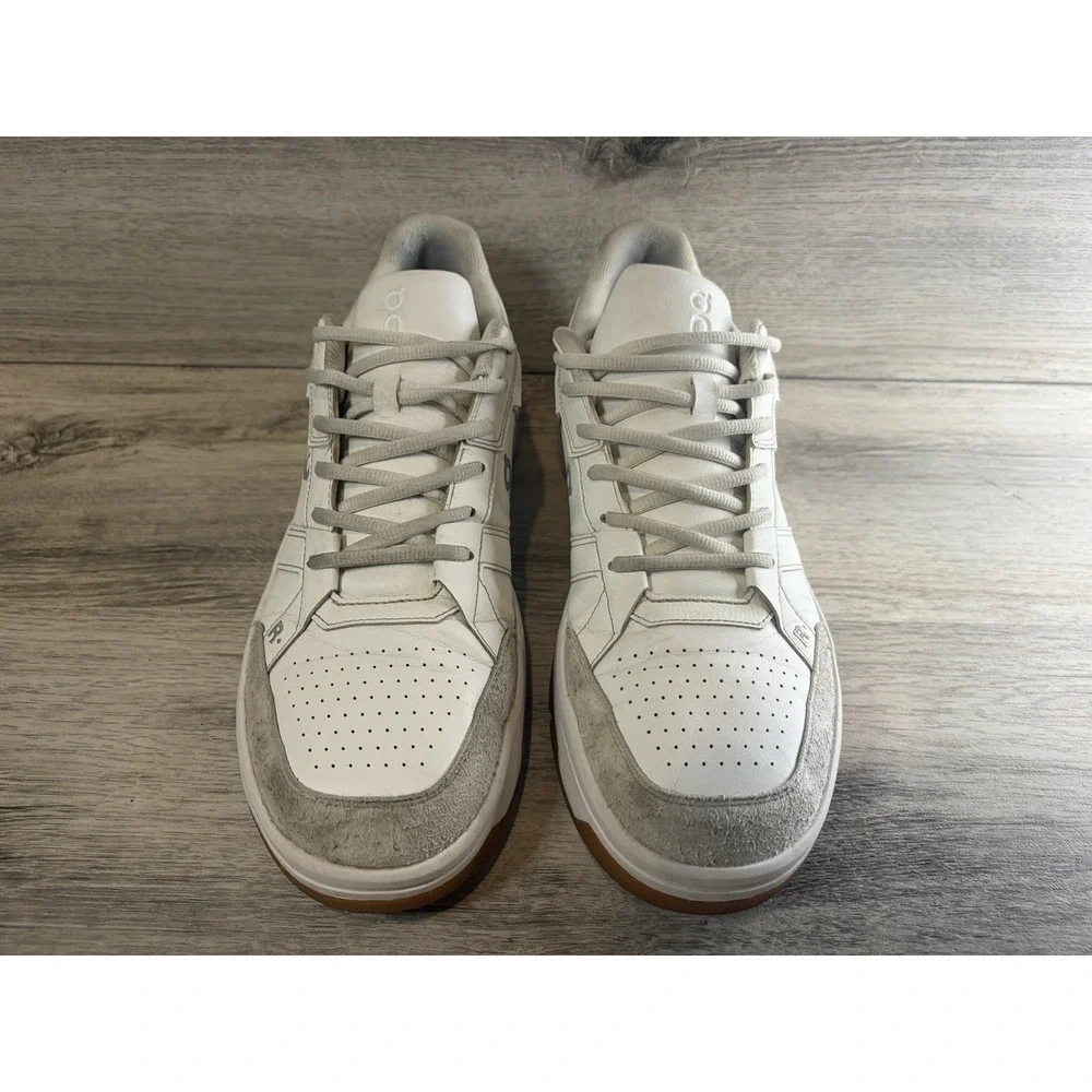 On The Rodger Clubhouse Mens Sneakers Shoes Size 12 Triple White Leather Cloud